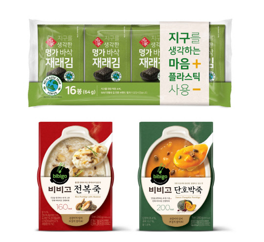 플라스틱 트레이와 스푼을 제거한 CJ제일제당 제품. <CJ제일제당 제공>